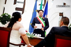 FotoWireless - la cerimonia civile all'ex Aurum di Pescara con le due mogli presenti