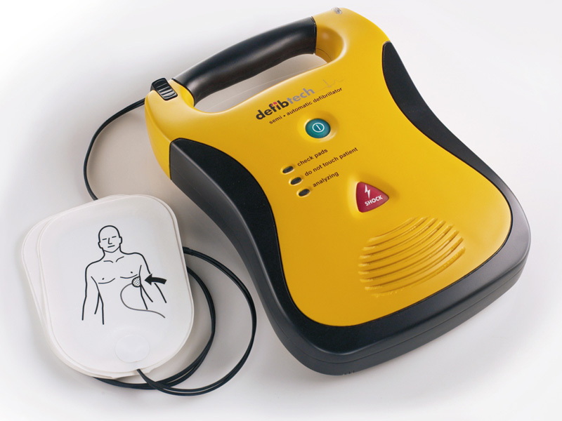 FotoWireless - i fotografi di matrimonio della FotoWireless sono da oggi abilitati al soccorso cardiopolmonare con defibrillatore