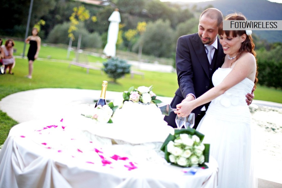 Magione Papale, L'Aquila. Matrimonio al ristorante. FotoWireless